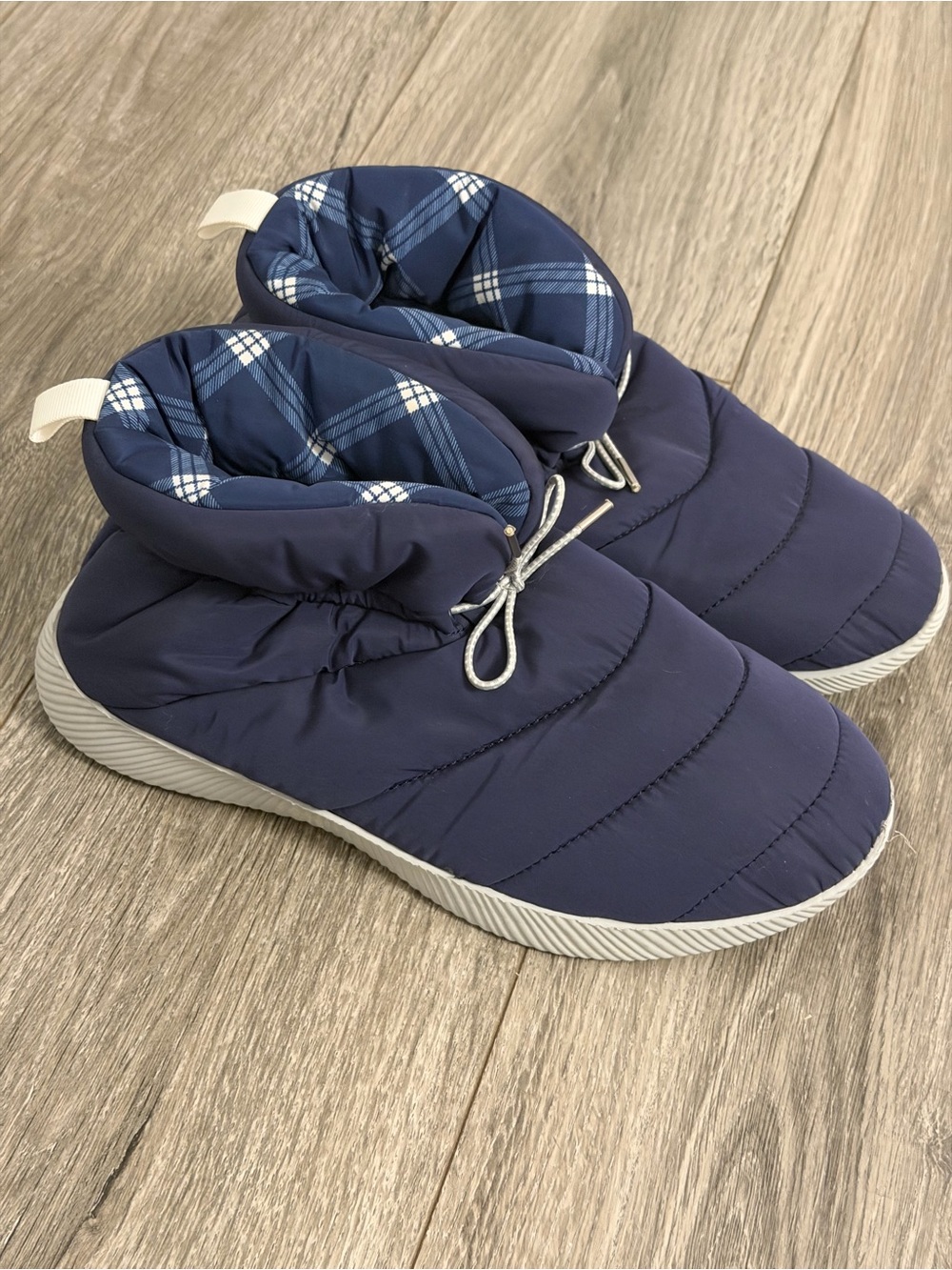 Lands’ End Navy & Plaid Ultralight Puffer Booties